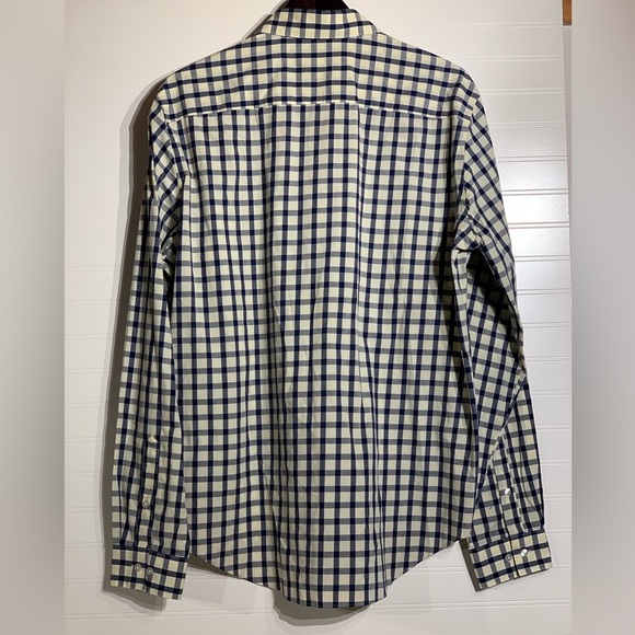 Men’s XL Van‎ Heusen chrome button down long sleeved shirt in yellow and blue - Picture 3 of 7